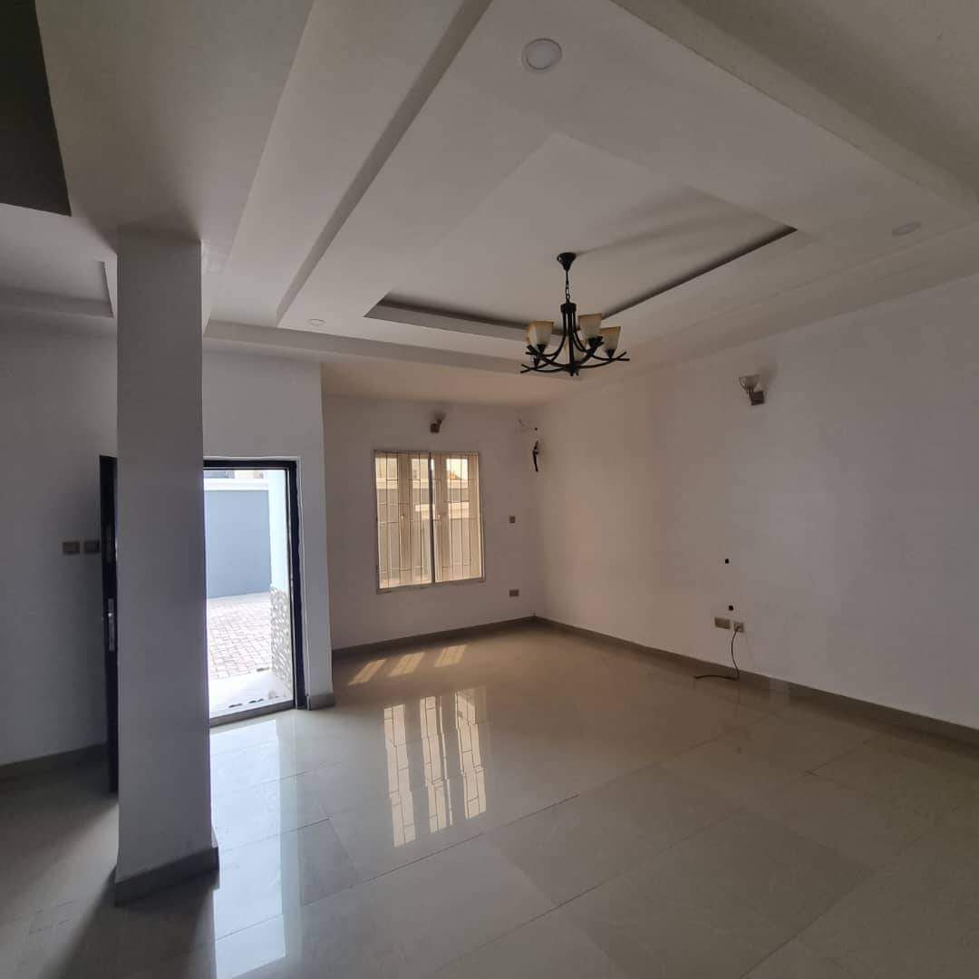 Newly built 2bedroom duplex