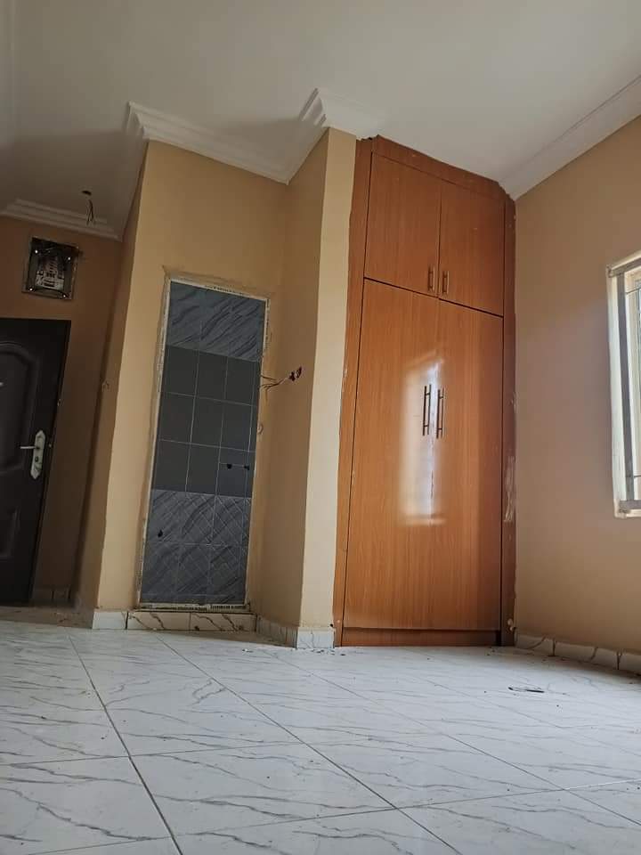 1bedroom semi-detached
