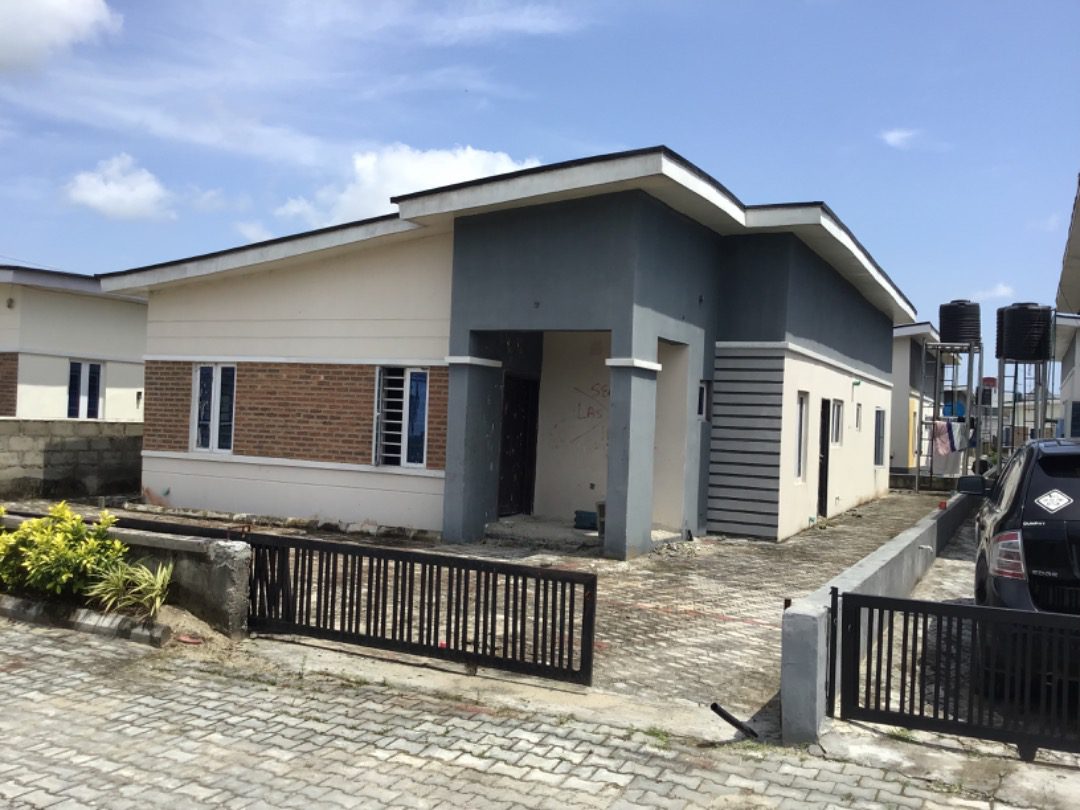 3 bedroom detached bungalow for sale