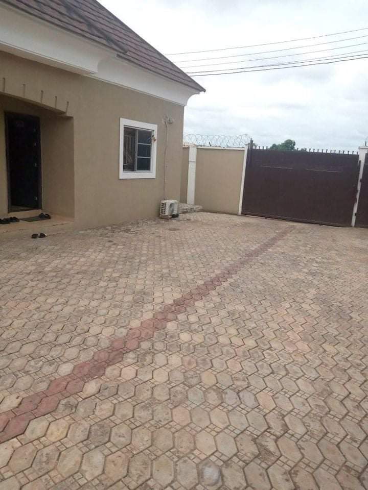 Spacious 2bedroom apartment