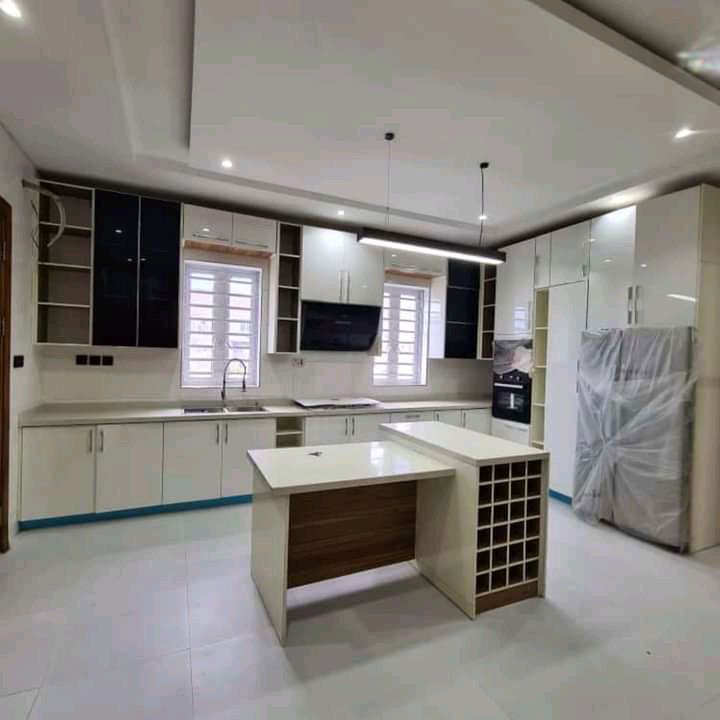 2 bedroom property available