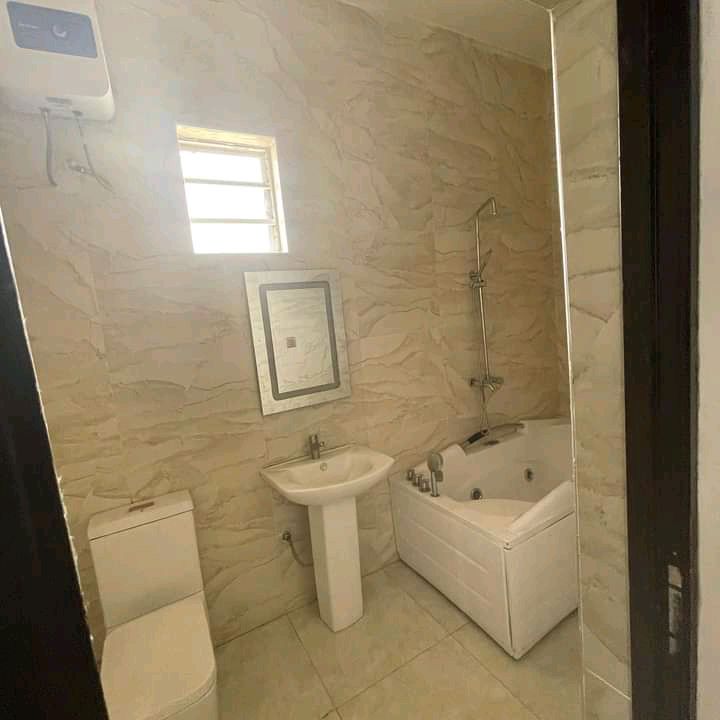 2 bedroom property available