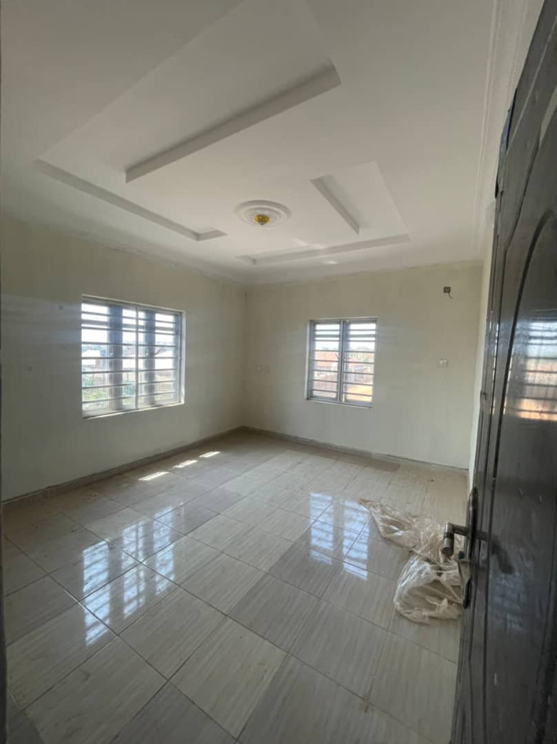 Ensuite 3 bedroom flat