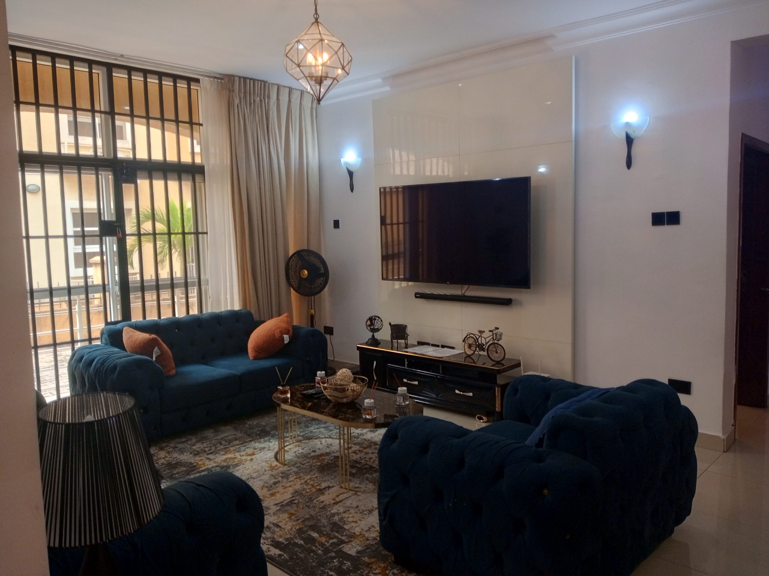 3 bed room apartment