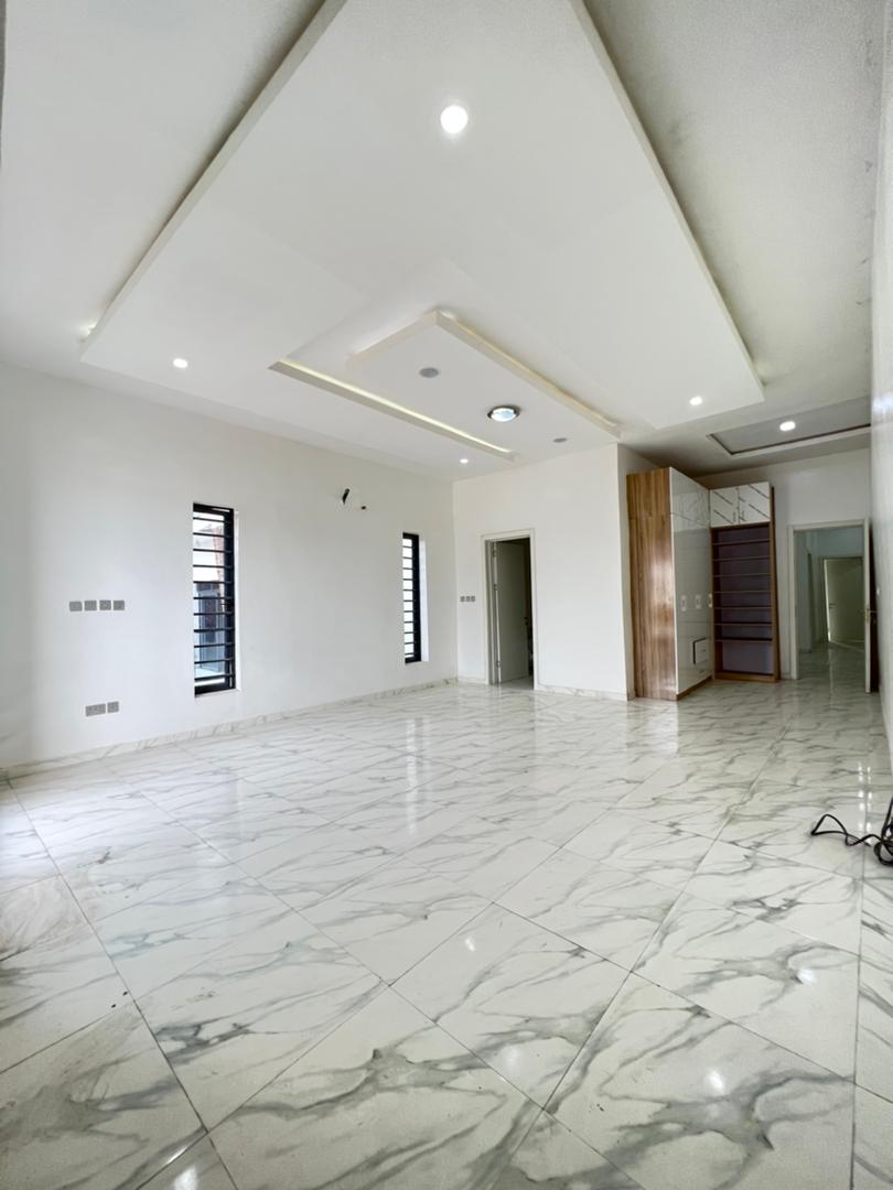 CONTEMPORARY 4BEDROOM LUXURY SEMI DETACHED DUPLEX AVAILABLE FOR SALE
