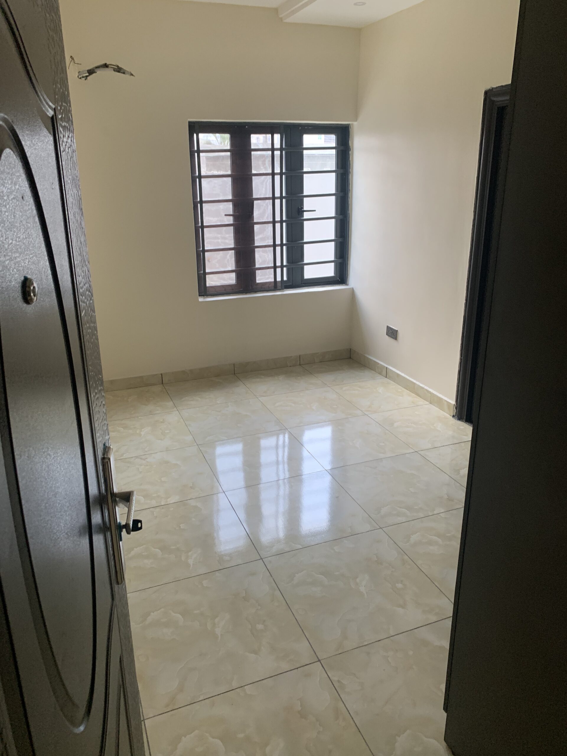 New 3 Bedroom Suite Apartment