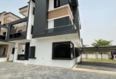 Newly built 3bedroom duplex
