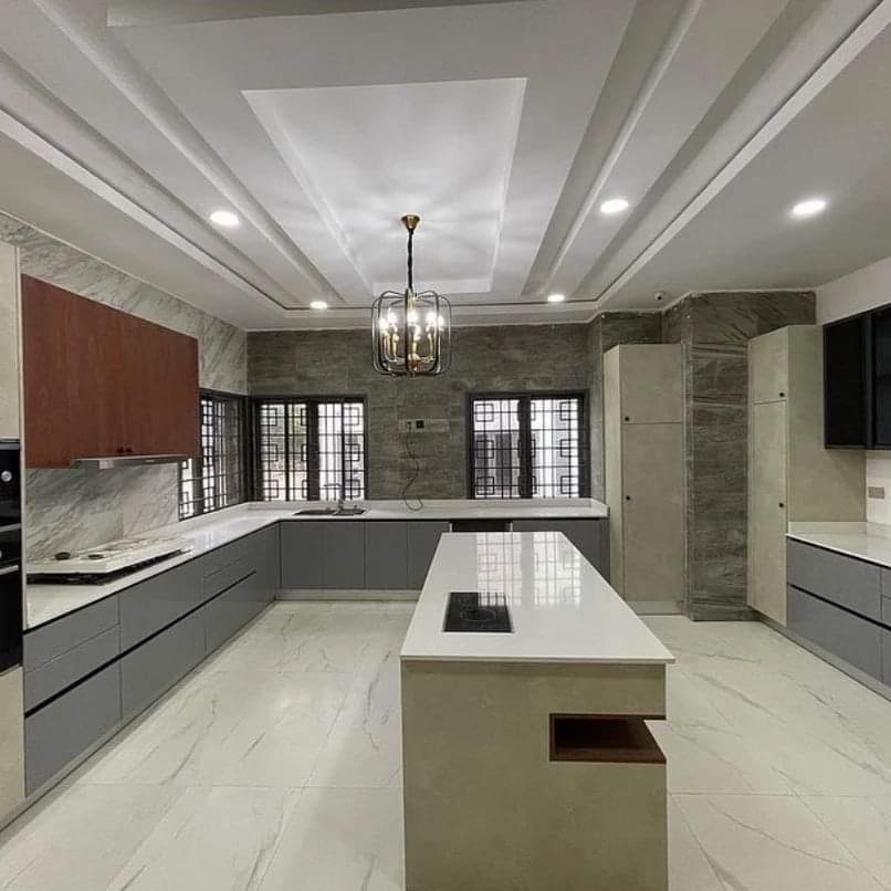 Newly built 3bedroom duplex