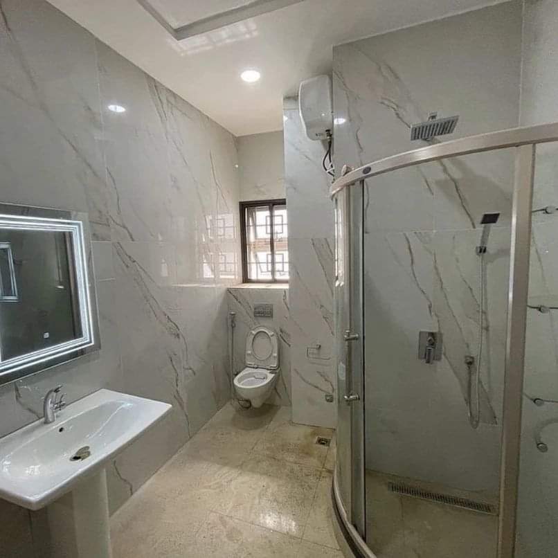 Newly built 3bedroom duplex