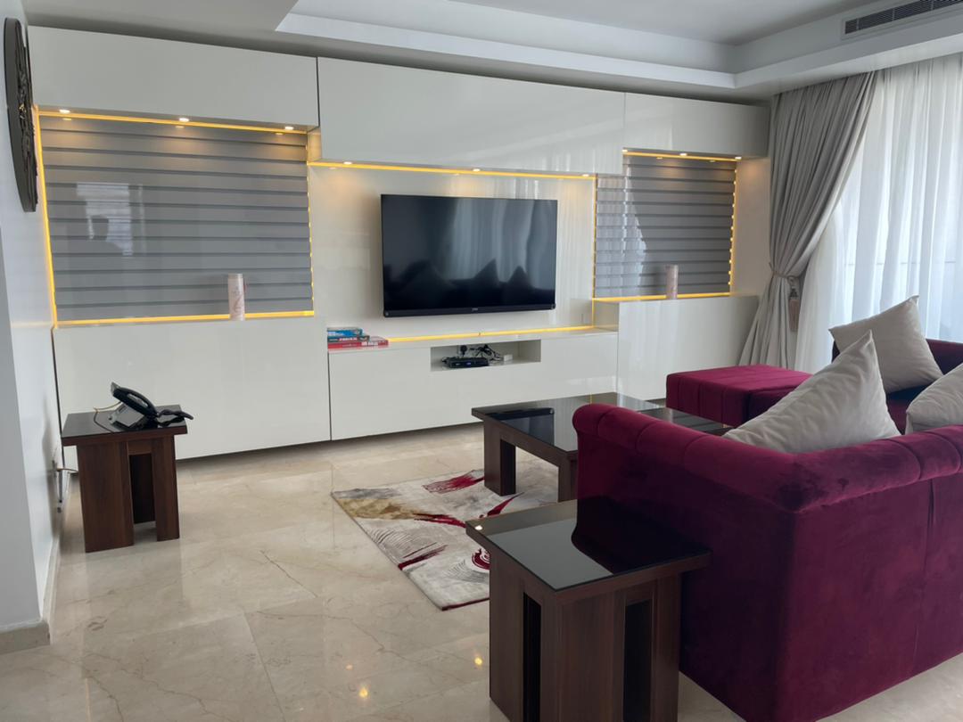 3 bedroom apartment with sea view