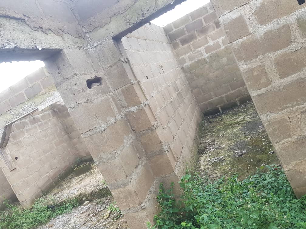 Uncompleted 4 bedroom flat