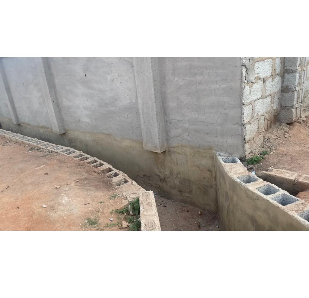 1bedroom Block of 5 Flats in Suleja for Sale