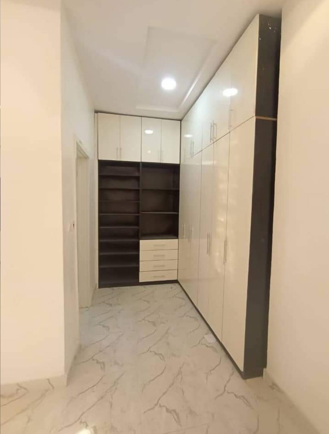 Sharp Standard 3Bedroom