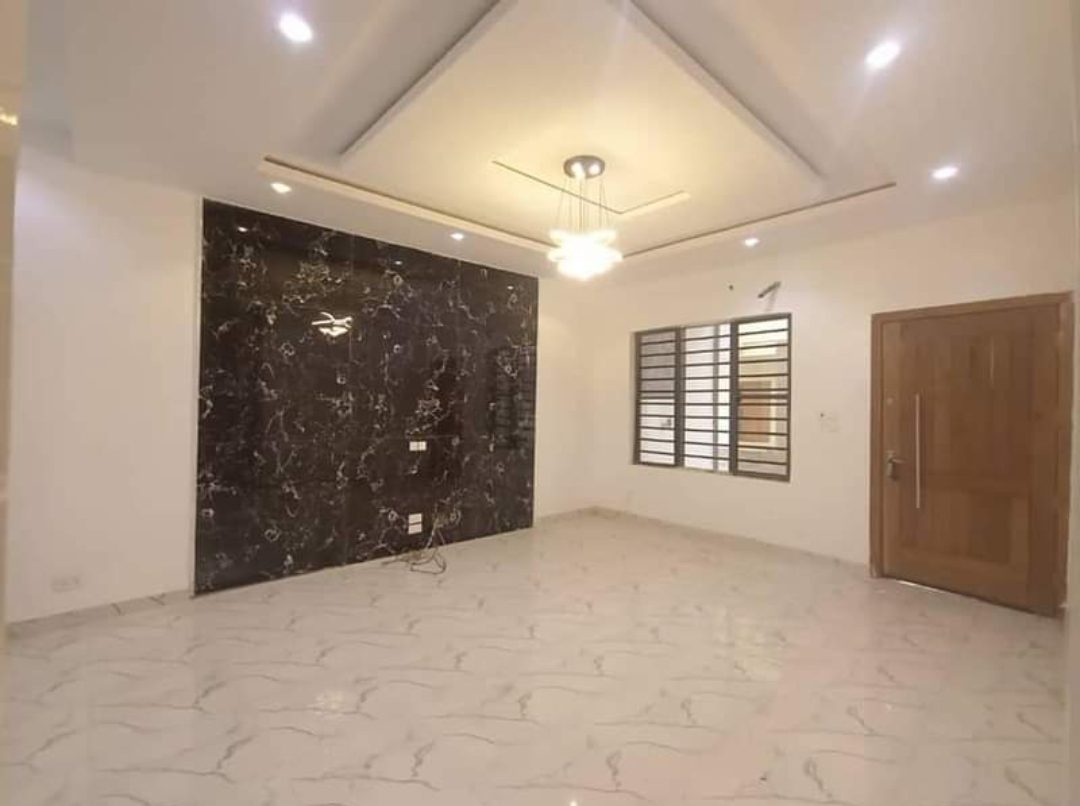 Sharp Standard 3Bedroom