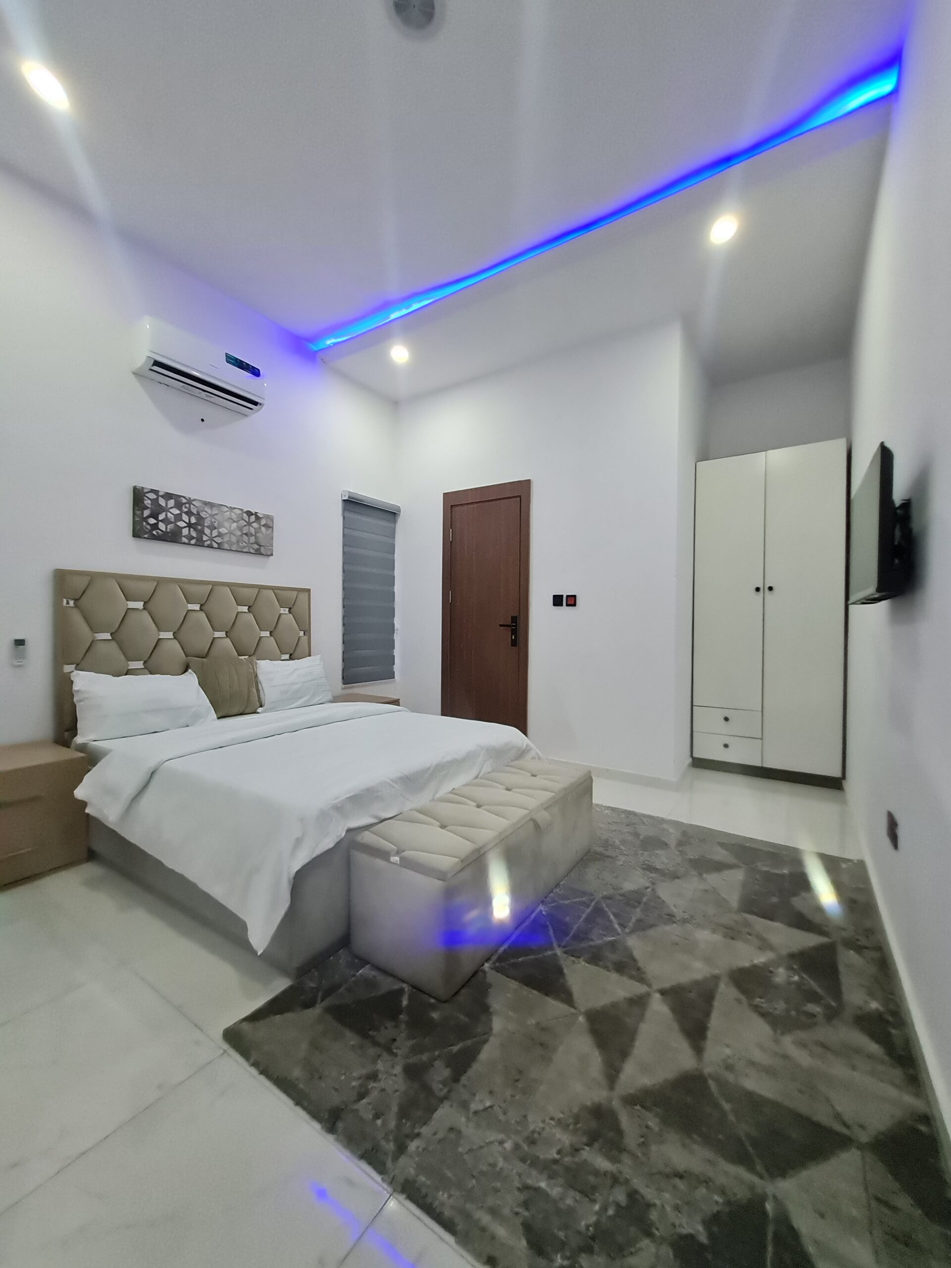 Newly built 4 bedroom duplex