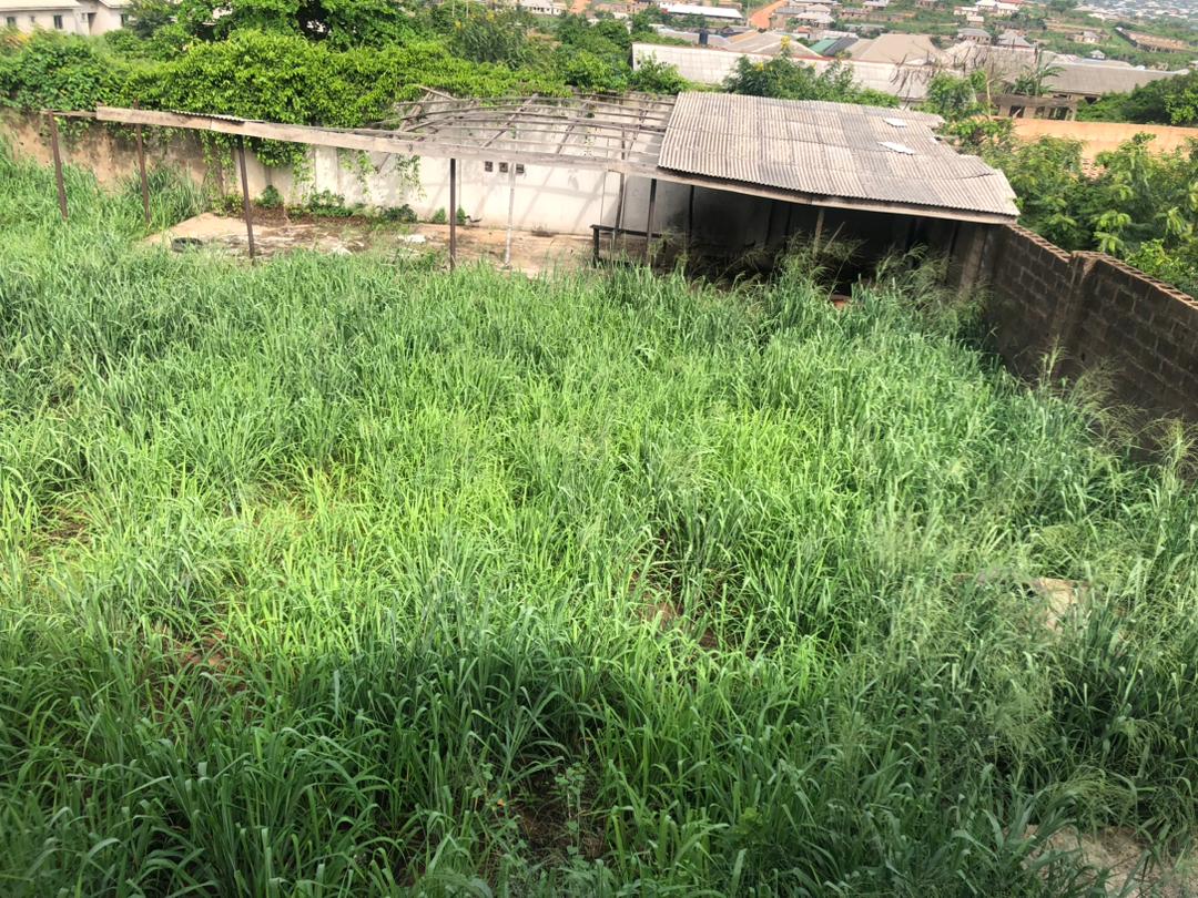 4 plot of land at sango otta