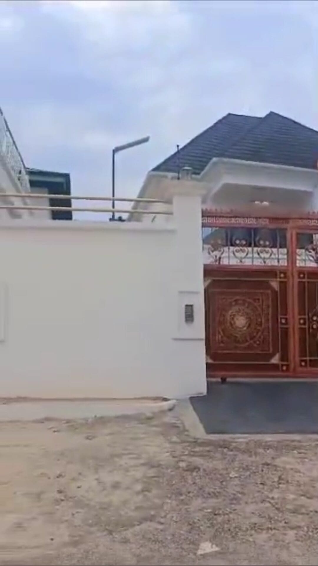 American standard fully furnished 4 bedrooms duplex at new Owerri, Imo State (Call 08030921218)