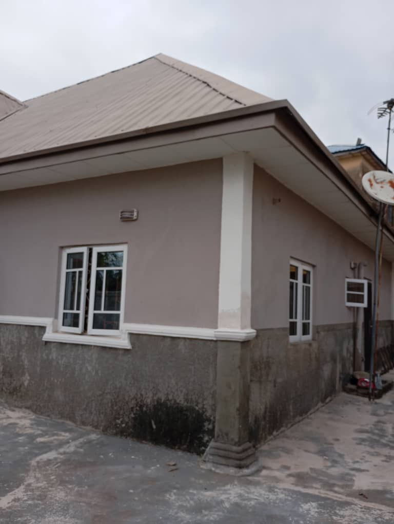 For Sale: 4 Bedroom Bungalow at Phase 3 Centre (Call 08054730123)