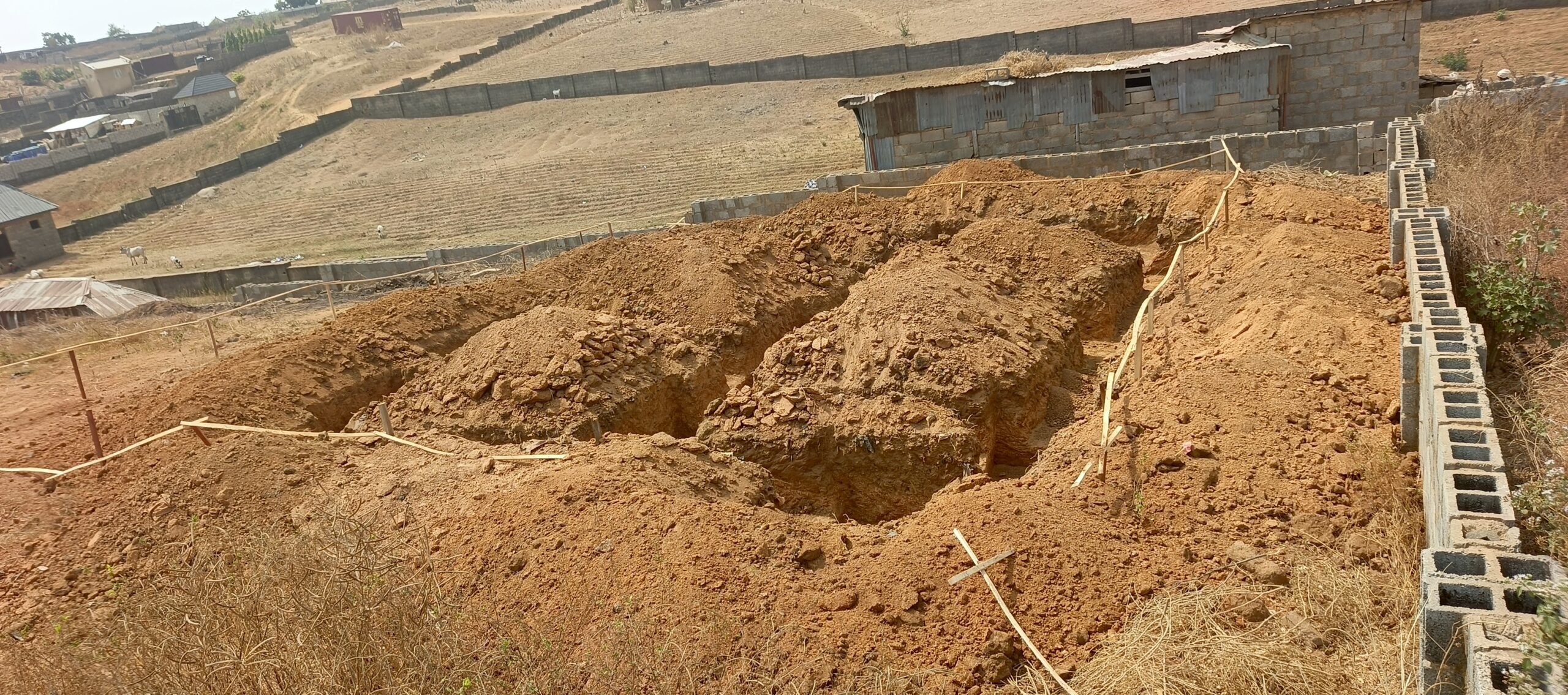 FOR SALE: 250sqm Buy & Build Plot for 3-Bedroom Terrace – Maitama Extension, Abuja